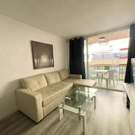Navasa Modern Poniente Beach בנידורם