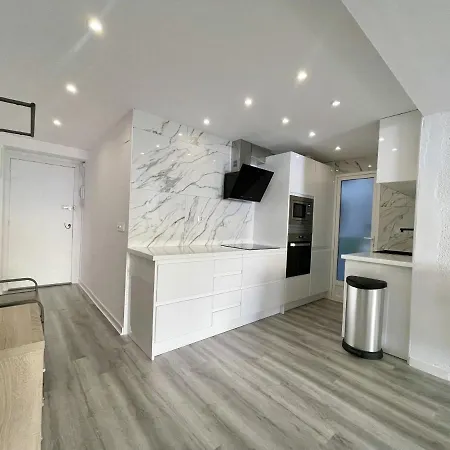 דירה Navasa Modern Poniente Beach *