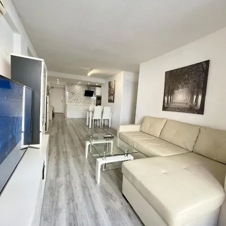 Navasa Modern Poniente Beach דירה בנידורם