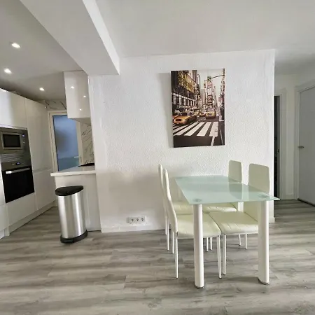 דירה Navasa Modern Poniente Beach *