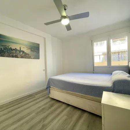 דירה Navasa Modern Poniente Beach בנידורם